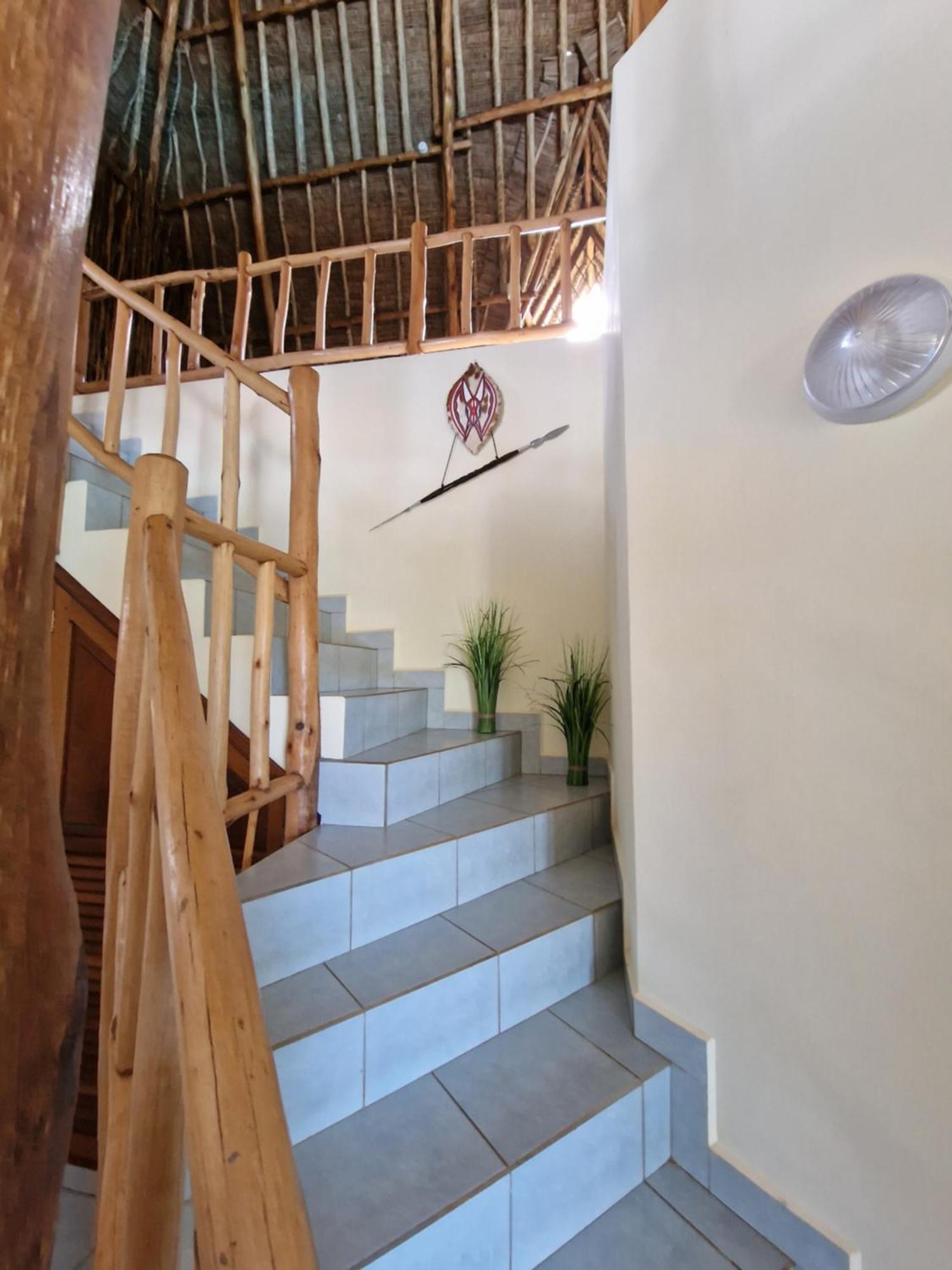 Paradiesische Villa Maisha Mazuri Mit Pool. Terrasse Und Personal 디아니 해변 외부 사진