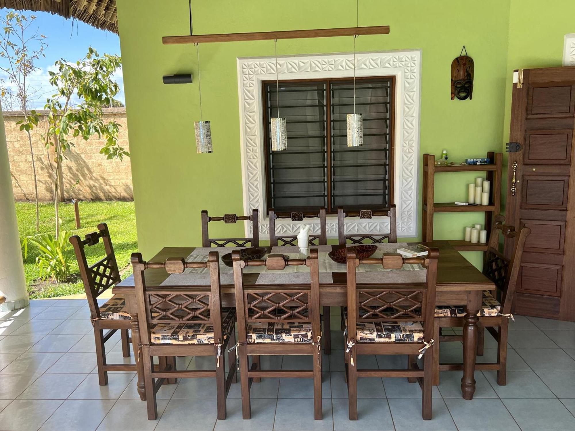 Paradiesische Villa Maisha Mazuri Mit Pool. Terrasse Und Personal 디아니 해변 외부 사진