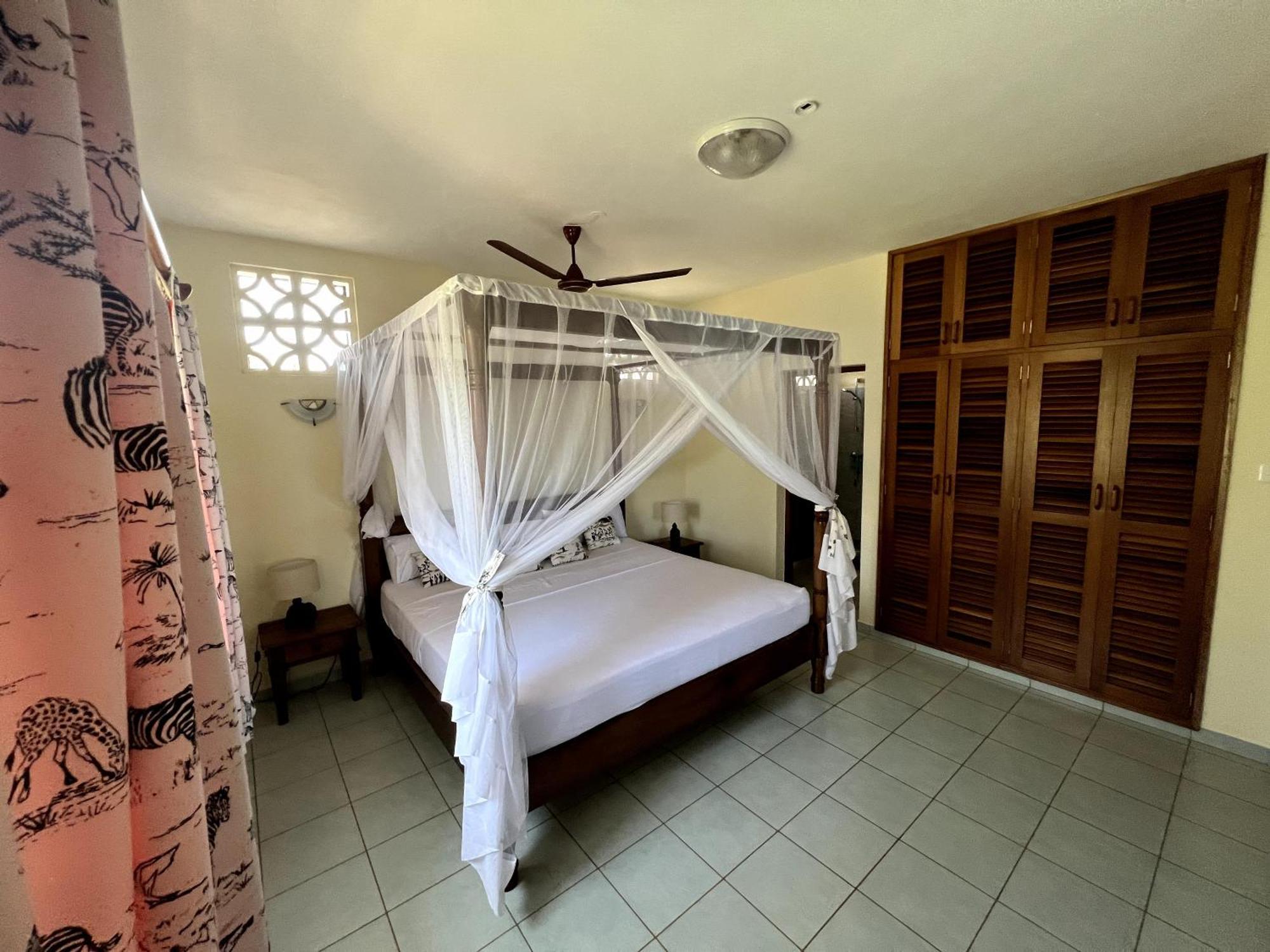 Paradiesische Villa Maisha Mazuri Mit Pool. Terrasse Und Personal 디아니 해변 외부 사진